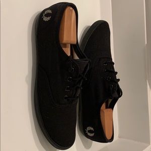 Fred Perry black sneakers